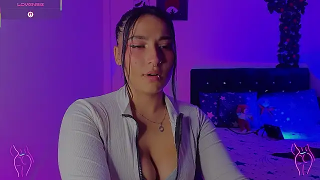 Snapshot of Pauilina chatting on 02/27/26, 10:10 Pauilina online show from 02/27/26, 10:10