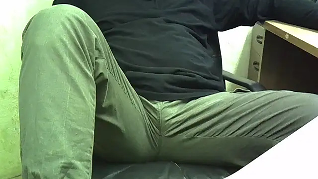 nikdov3 online show from 10/02/25, 05:14