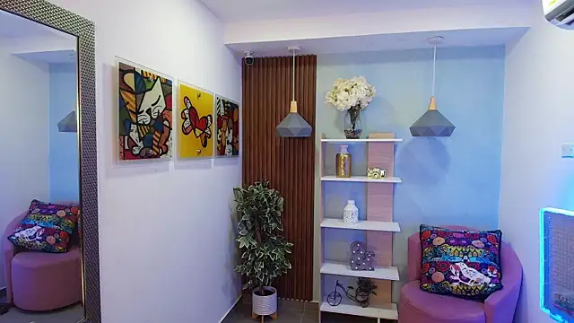 Dalila Sky online show from 11/08/25, 06:07