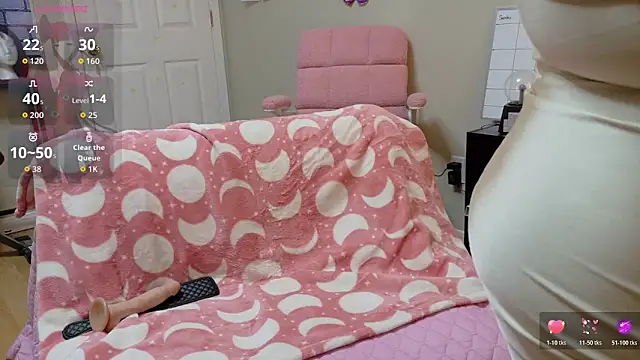 Snapshot of Luna1984 chatting on 03/11/26, 08:26 Luna1984 online show from 03/11/26, 08:26