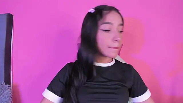 Mereo leona online show from 12/10/24, 10:47