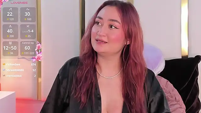 Snapshot of SalommeFlores chatting on 03/14/25, 06:21 SalommeFlores online show from 03/14/25, 06:21