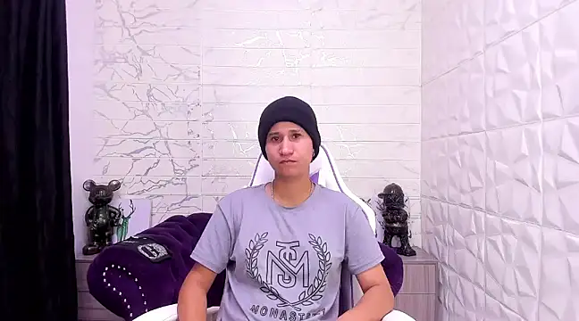 Im Milan Rs online show from 02/10/25, 12:08