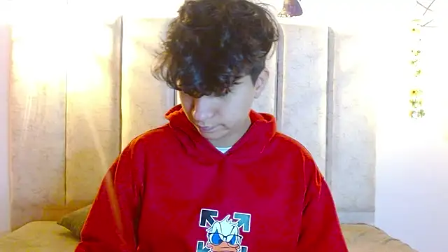 Im Milan Rs online show from 10/04/25, 03:48