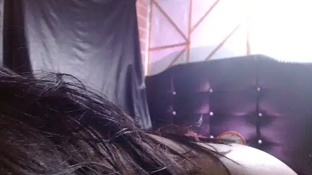 Snapshot of dulcelatina222 chatting on 10/16/25, 02:45 dulcelatina222 online show from 10/16/25, 02:45