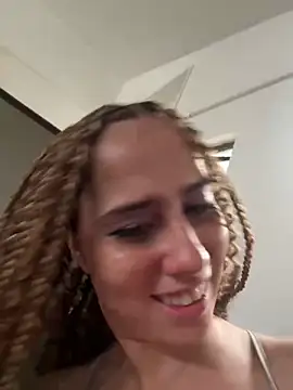 HannaSmiith online show from 02/04/25, 07:22