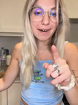 carlaaa online show from 09/26/25, 08:24