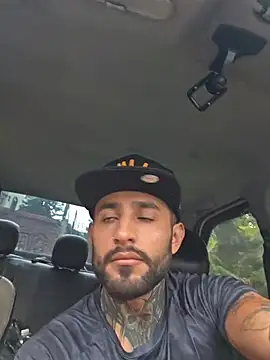 Snapshot of christangel_96_ chatting on 12/20/25, 07:21 christangel 96 online show from 12/20/25, 07:21