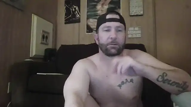 Snapshot of Edward_LongCock chatting on 03/16/26, 05:13 Edward LongCock online show from 03/16/26, 05:13