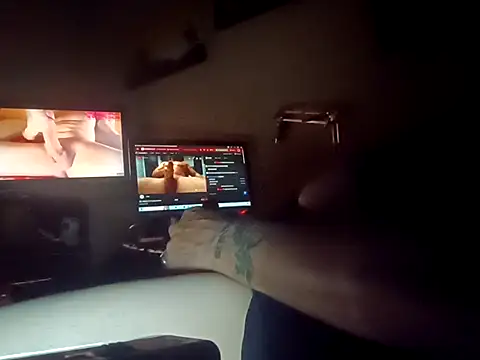 Snapshot of tus_ordenes_mis_deseos chatting on 10/14/25, 05:30 tus ordenes mis deseos online show from 10/14/25, 05:30