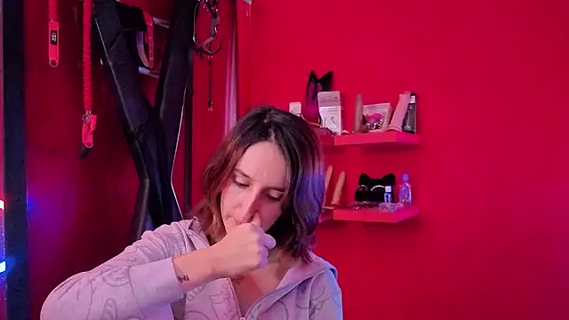 Snapshot of Ambar_Roux_ chatting on 01/15/26, 04:22 Ambar Roux online show from 01/15/26, 04:22