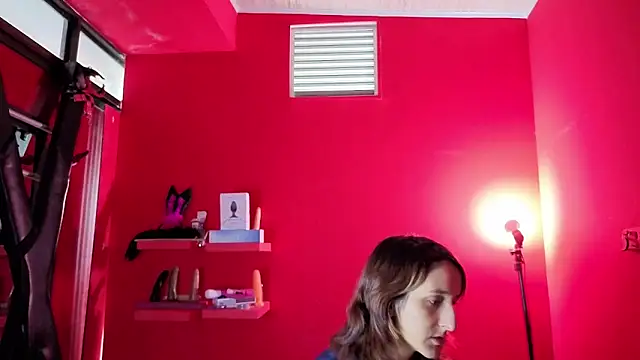 Snapshot of Ambar_Roux_ chatting on 02/06/26, 01:14 Ambar Roux online show from 02/06/26, 01:14