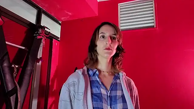 Snapshot of Ambar_Roux_ chatting on 02/23/26, 02:14 Ambar Roux online show from 02/23/26, 02:14