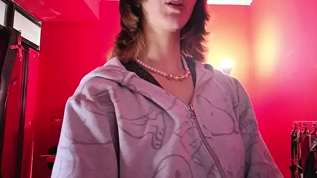 Snapshot of Ambar_Roux_ chatting on 03/09/26, 06:01 Ambar Roux online show from 03/09/26, 06:01