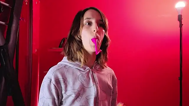 Snapshot of Ambar_Roux_ chatting on 03/10/26, 12:43 Ambar Roux online show from 03/10/26, 12:43