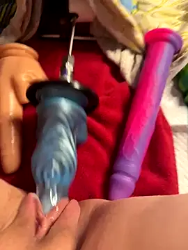 Snapshot of luisa1 chatting on 10/03/25, 06:49 luisa1 online show from 10/03/25, 06:49