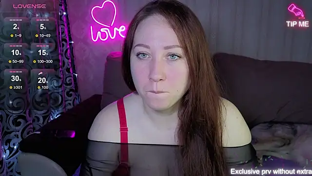 Snapshot of KellyCrystall chatting on 03/12/26, 01:56 KellyCrystall online show from 03/12/26, 01:56