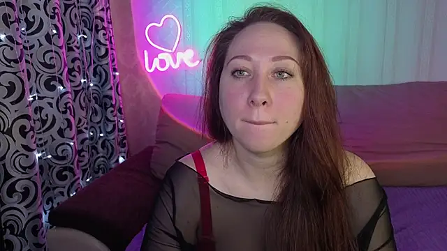 Snapshot of KellyCrystall chatting on 03/27/26, 05:13 KellyCrystall online show from 03/27/26, 05:13