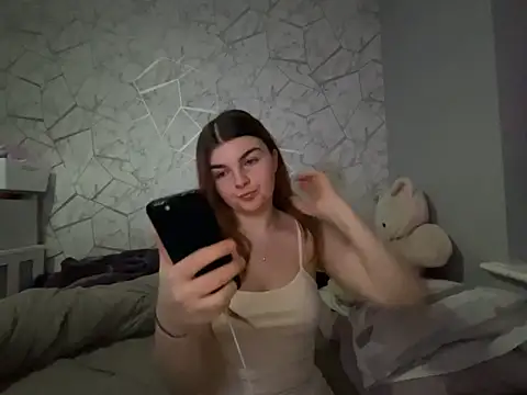 Snapshot of Flirty-Miss-Molly chatting on 03/11/25, 09:04 Flirty-Miss-Molly online show from 03/11/25, 09:04