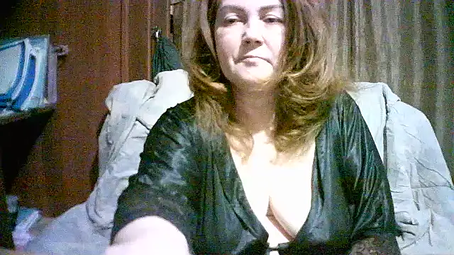 Madame-Butterfly online show from 11/11/25, 06:30