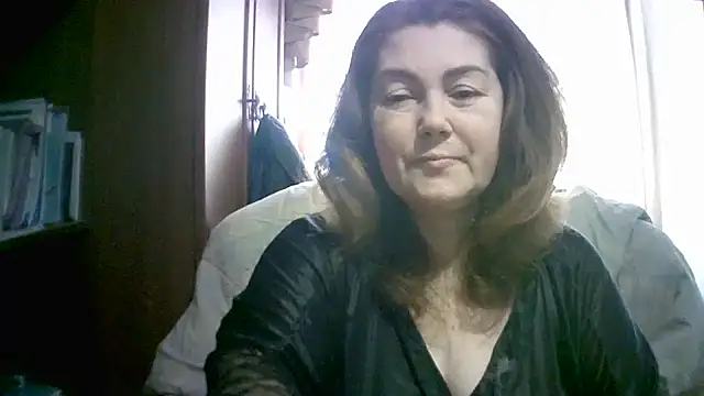 Madame-Butterfly online show from 11/15/25, 06:55