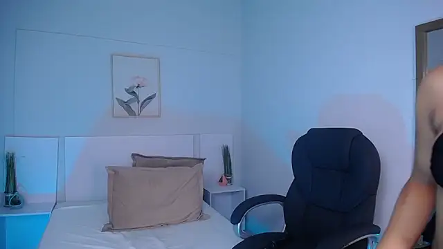 Snapshot of violeta_leon chatting on 12/06/24, 06:37 violeta leon online show from 12/06/24, 06:37