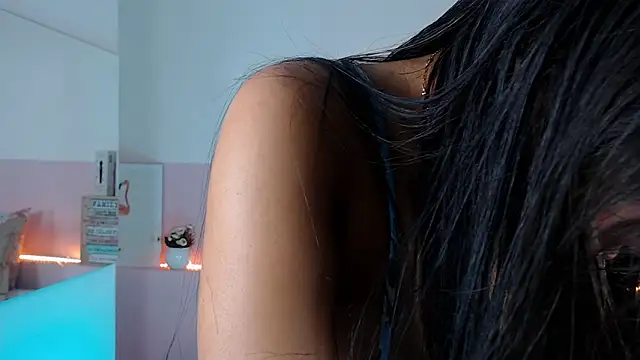 Snapshot of violeta_leon chatting on 02/19/25, 04:34 violeta leon online show from 02/19/25, 04:34