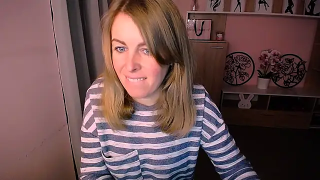 Snapshot of Hot_Milady chatting on 01/13/25, 08:05 Hot Milady online show from 01/13/25, 08:05