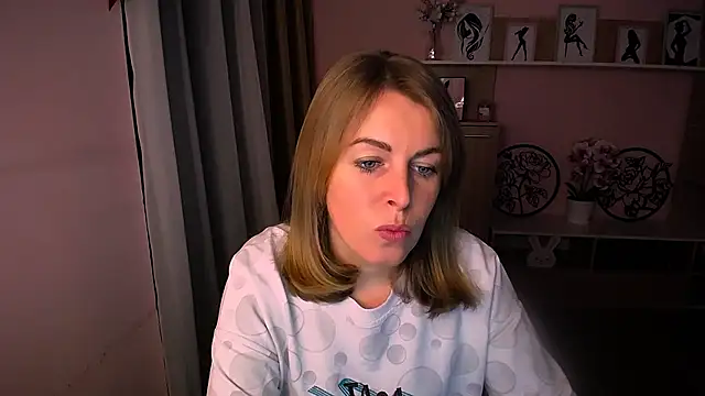 Snapshot of Hot_Milady chatting on 01/21/25, 08:08 Hot Milady online show from 01/21/25, 08:08