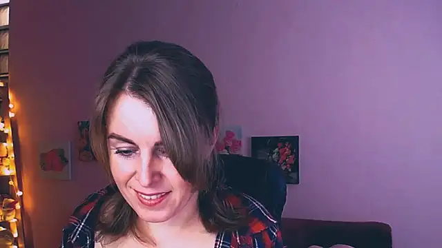 Snapshot of Hot_Milady chatting on 01/28/25, 07:32 Hot Milady online show from 01/28/25, 07:32