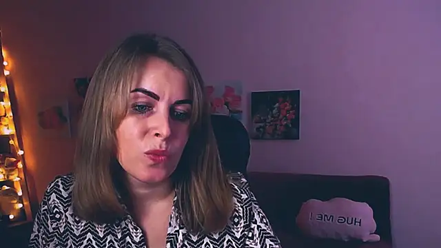 Snapshot of Hot_Milady chatting on 01/31/25, 07:39 Hot Milady online show from 01/31/25, 07:39