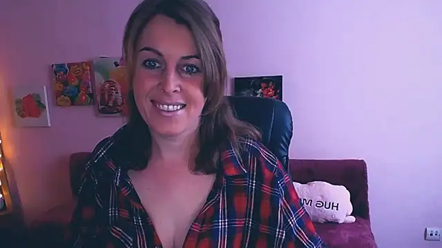 Snapshot of Hot_Milady chatting on 02/14/25, 07:59 Hot Milady online show from 02/14/25, 07:59