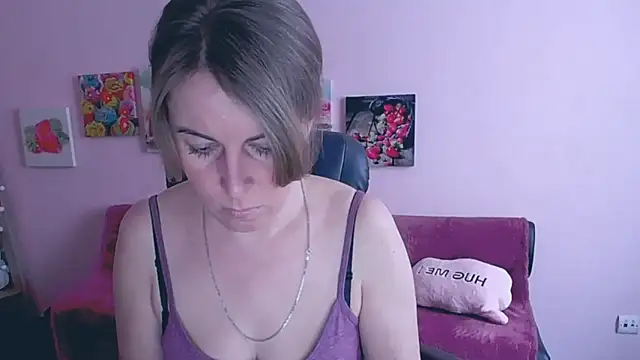 Snapshot of Hot_Milady chatting on 03/06/25, 08:08 Hot Milady online show from 03/06/25, 08:08