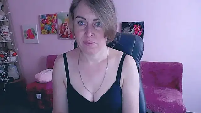 Snapshot of Hot_Milady chatting on 03/13/25, 07:20 Hot Milady online show from 03/13/25, 07:20