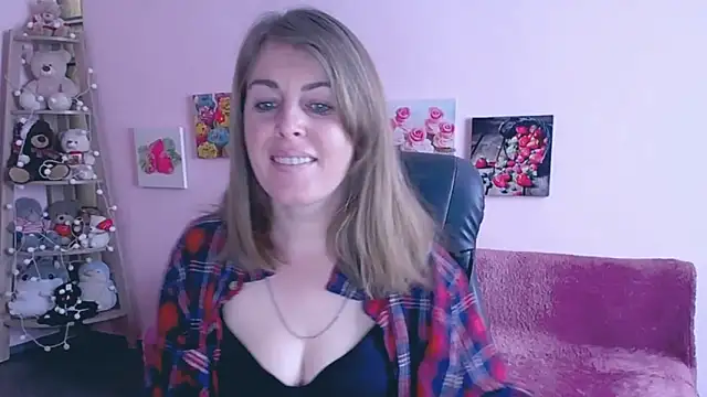 Snapshot of Hot_Milady chatting on 03/20/25, 08:09 Hot Milady online show from 03/20/25, 08:09