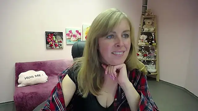 Snapshot of Hot_Milady chatting on 10/01/25, 07:47 Hot Milady online show from 10/01/25, 07:47