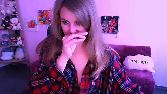 Hot Milady online show from 03/10/26, 08:19