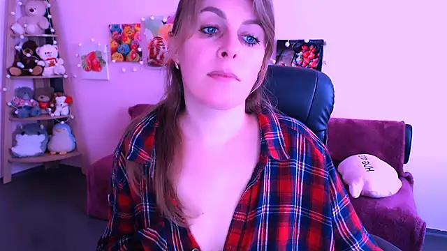 Snapshot of Hot_Milady chatting on 04/28/26, 07:46 Hot Milady online show from 04/28/26, 07:46