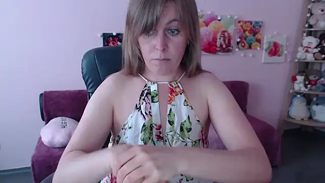 Snapshot of Hot_Milady chatting on 05/15/26, 07:48 Hot Milady online show from 05/15/26, 07:48