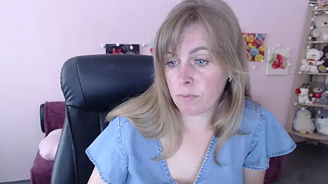 Hot Milady online show from 06/05/26, 07:25