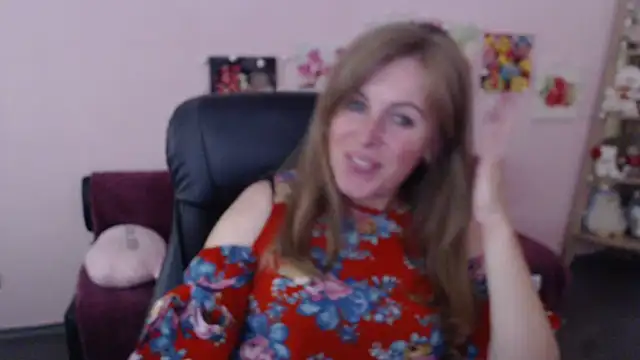 Hot Milady online show from 06/19/26, 07:23