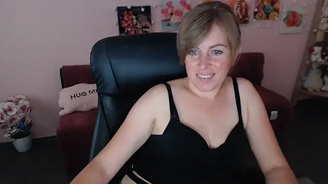 Hot Milady online show from 06/30/26, 07:20