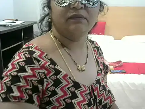 Snapshot of Naughty_Nityaa chatting on 01/07/25, 02:08 Naughty Nityaa online show from 01/07/25, 02:08
