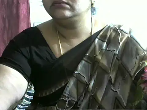 Snapshot of Naughty_Nityaa chatting on 01/09/25, 10:20 Naughty Nityaa online show from 01/09/25, 10:20