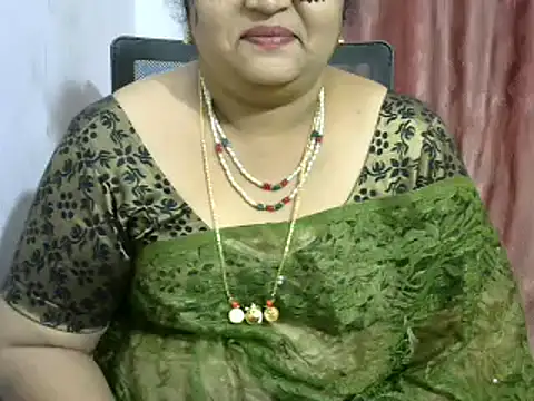 Snapshot of Naughty_Nityaa chatting on 01/15/25, 11:00 Naughty Nityaa online show from 01/15/25, 11:00