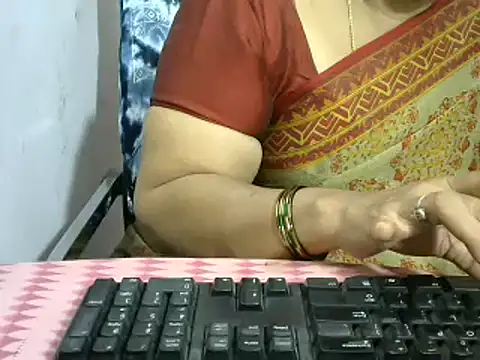 Snapshot of Naughty_Nityaa chatting on 01/20/25, 05:48 Naughty Nityaa online show from 01/20/25, 05:48