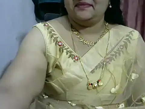 Snapshot of Naughty_Nityaa chatting on 01/29/25, 10:37 Naughty Nityaa online show from 01/29/25, 10:37