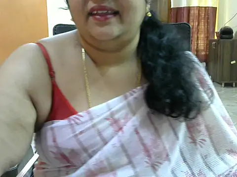 Snapshot of Naughty_Nityaa chatting on 02/07/25, 11:01 Naughty Nityaa online show from 02/07/25, 11:01