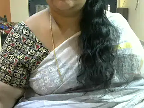 Snapshot of Naughty_Nityaa chatting on 02/17/25, 07:26 Naughty Nityaa online show from 02/17/25, 07:26