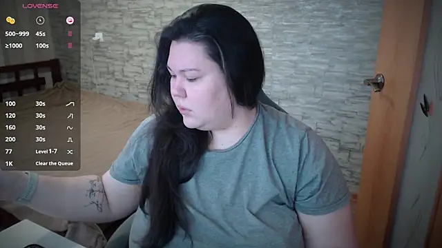 Snapshot of NicaMeow chatting on 02/05/25, 07:50 NicaMeow online show from 02/05/25, 07:50